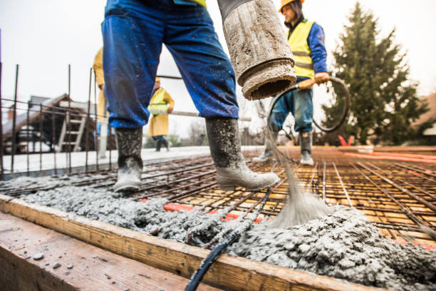 Best Concrete Sidewalk Installation in Agler Estates, FL